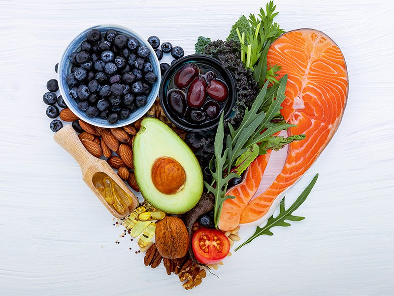 Life Extension Europe, omega-3 food formed as a heart, with salmon, avocado, olives, walnuts, oil, and more